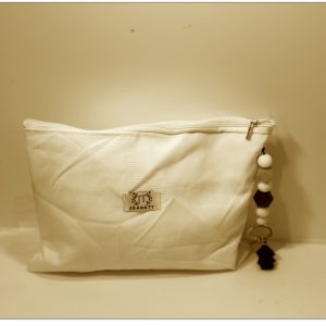 Cosmetic bag